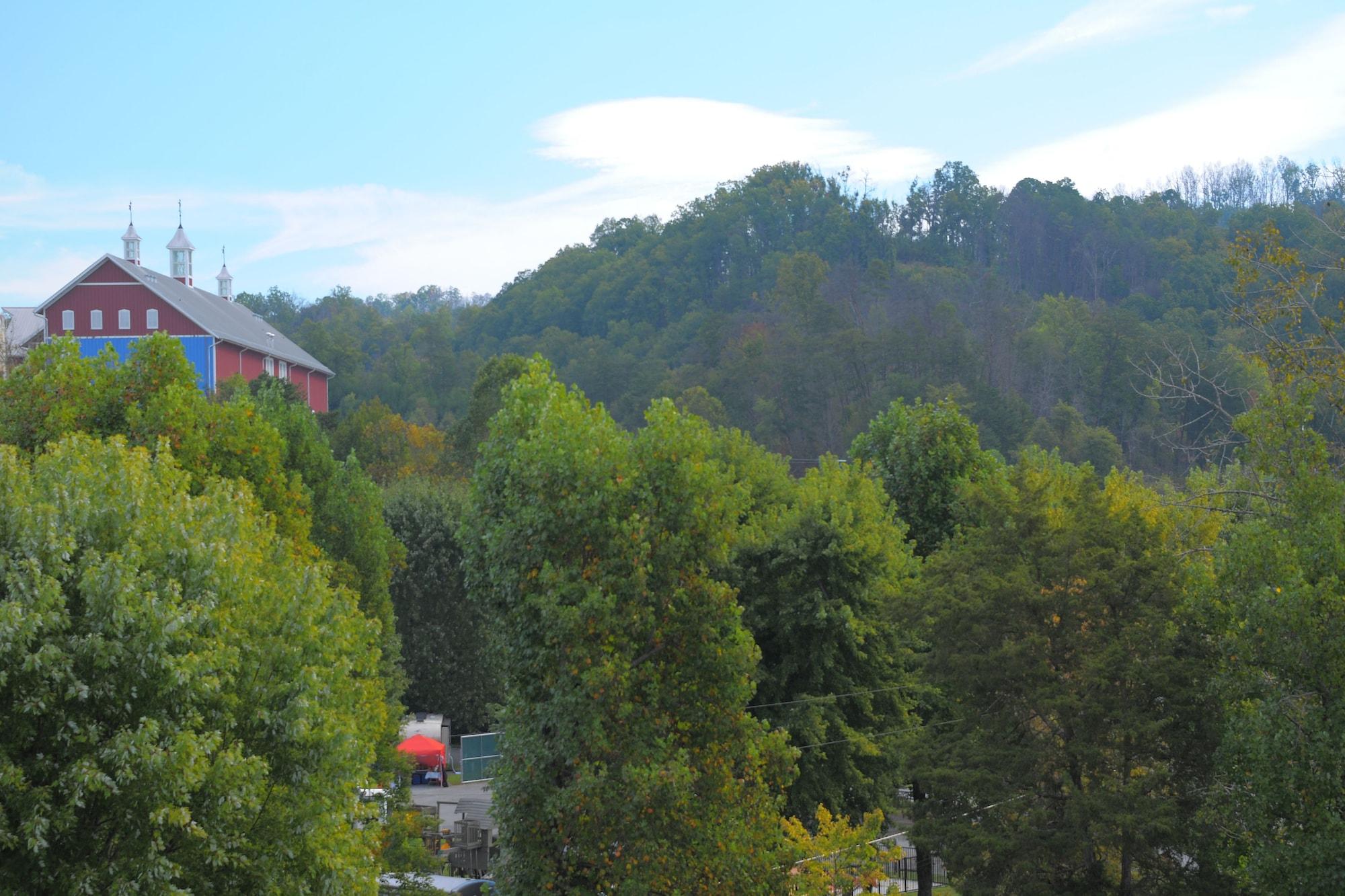 Creekstone Inn Pigeon Forge Exteriör bild