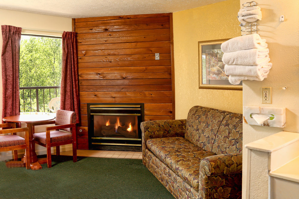 Creekstone Inn Pigeon Forge Exteriör bild