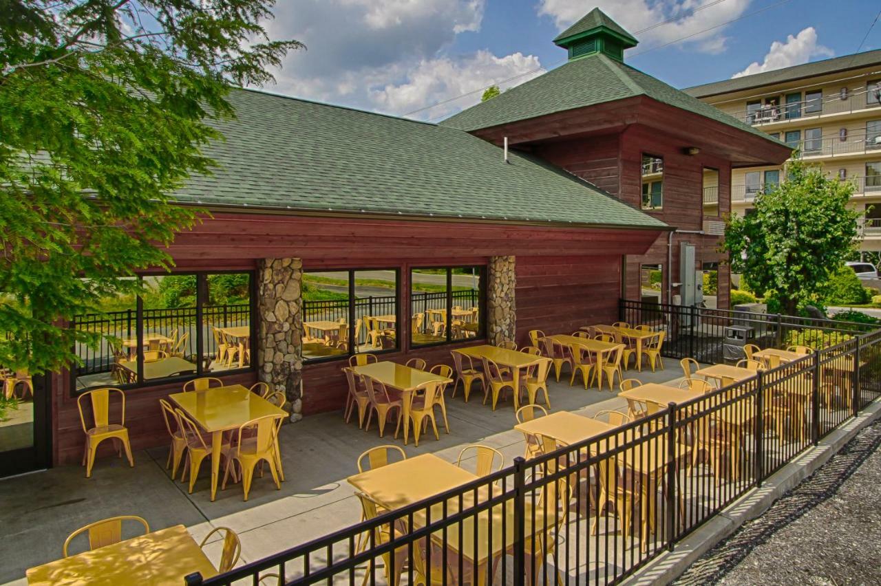 Creekstone Inn Pigeon Forge Exteriör bild